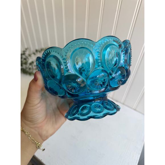Vintage L.E. Smith Moon and Stars Pedestal Candy Dish | Colonial Blue Glass | 4" - Picture 4 of 9